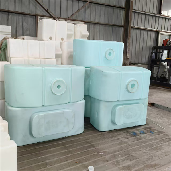 什么是園林機(jī)械水箱植保機(jī)械水箱？